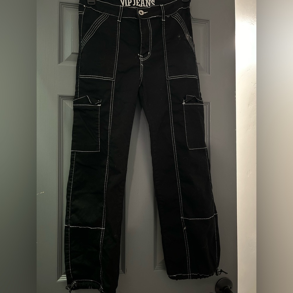 Black cargo’s